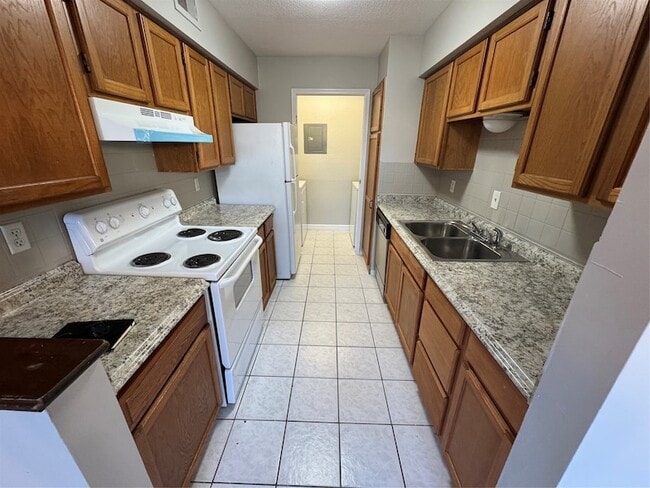Photo - 7400 Bellerive Dr Unit 1401