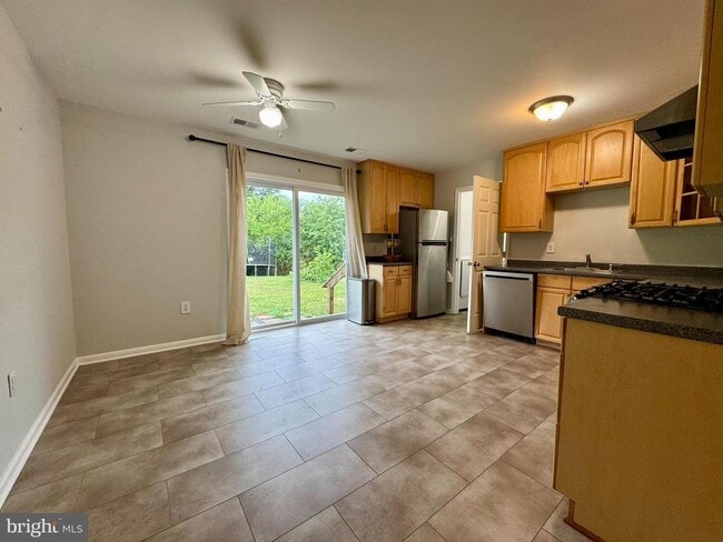 Photo - 13203 Hampshire Ct