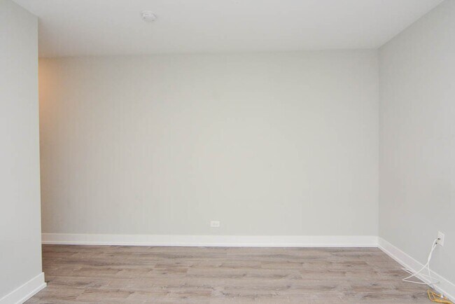 Photo - 722 W Brompton Unit 76