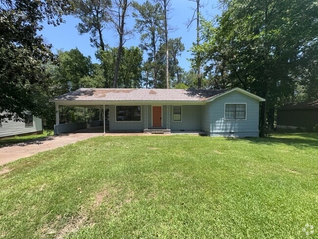 Building Photo - 312 Pine Ridge Rd Rental