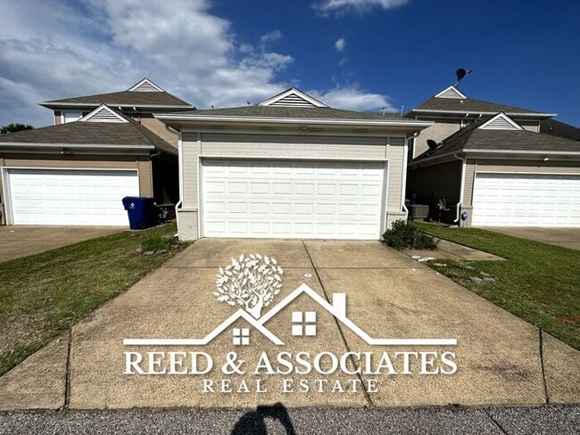 Photo - 3 Bedroom in Mud Island!