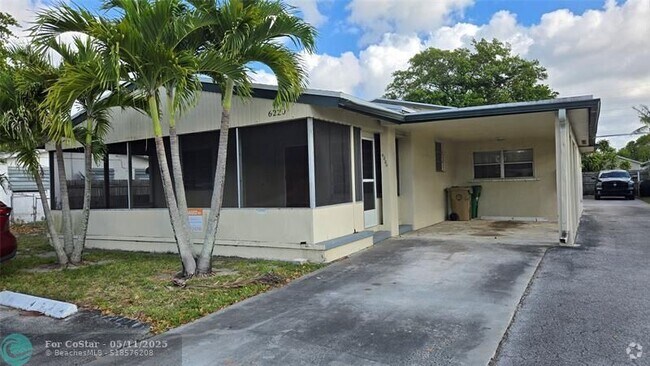 Building Photo - 6220 SW 41st Ct Unit 1 Rental