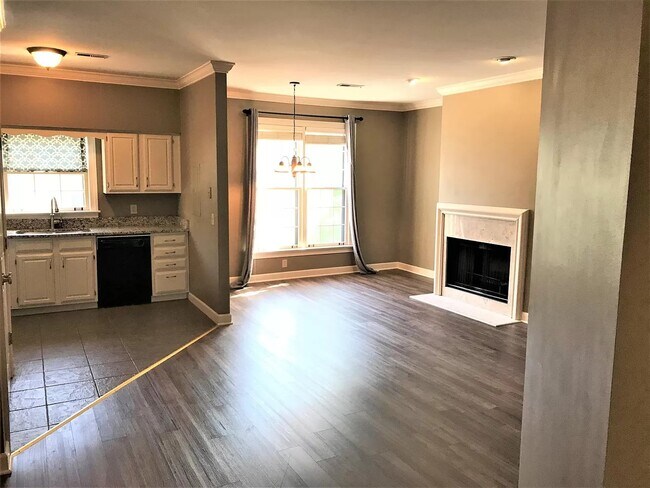 Photo - 123 Matthew Ln Unit 123