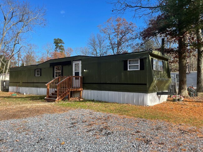 FOR RENT 3 Bedroom, 1 Bath Home in Laurel ... - FOR RENT 3 Bedroom, 1 Bath Home in Laurel ...
