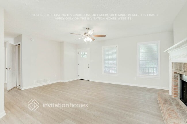 Photo - 460 Austin Dr