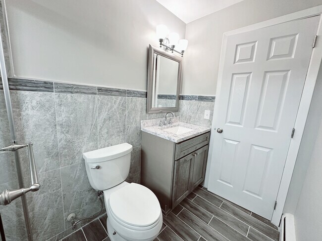 1621 Burney Ln Unit 3