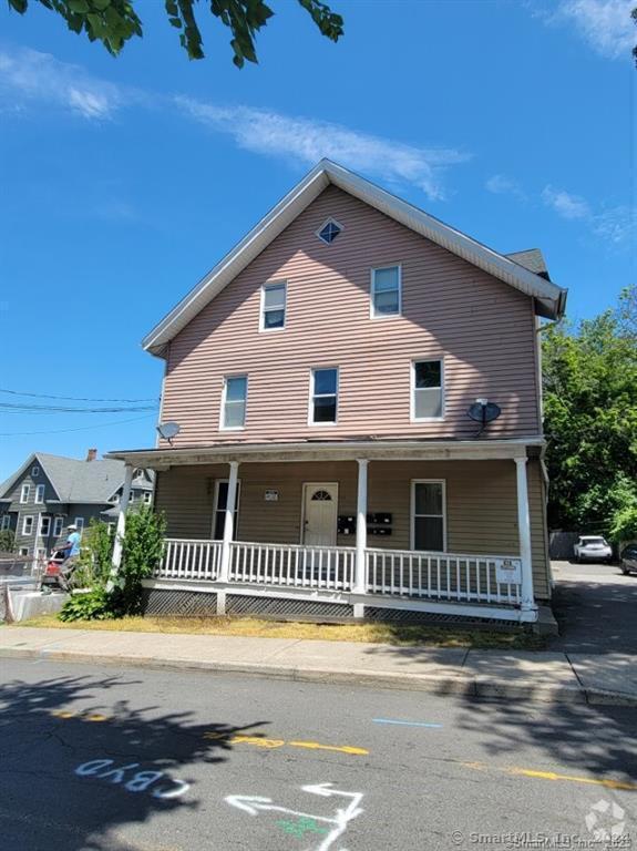 Building Photo - 15 Sylvan Ave Rental