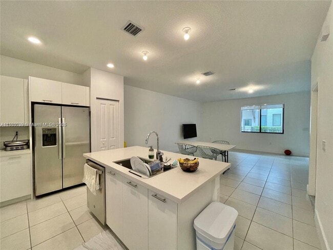 Building Photo - 4654 NW 83rd Pkwy Rental