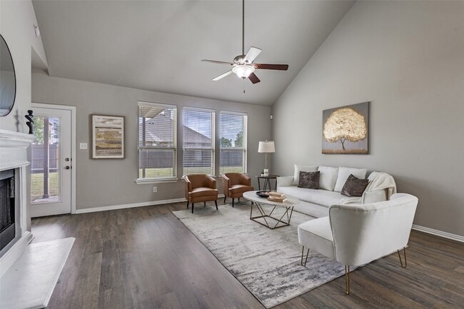 5609 Fremont Dr