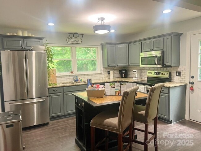 Photo - 7471 Lakehaven Dr