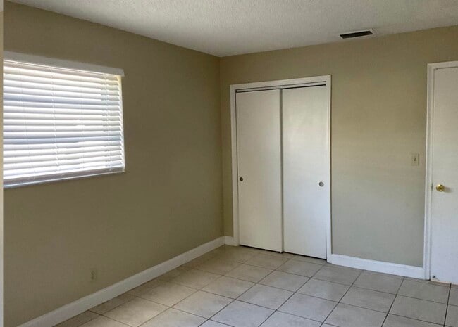 Photo - 812 Johnson St