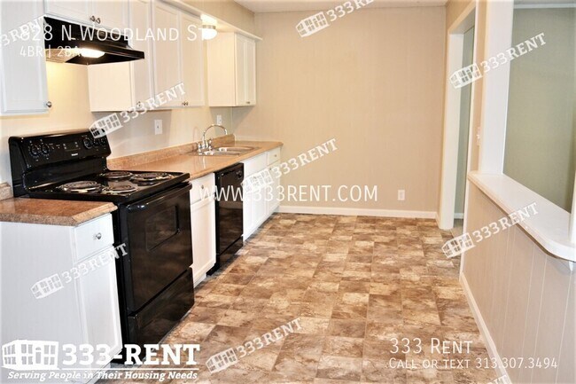 Photo - 828 N Woodland St