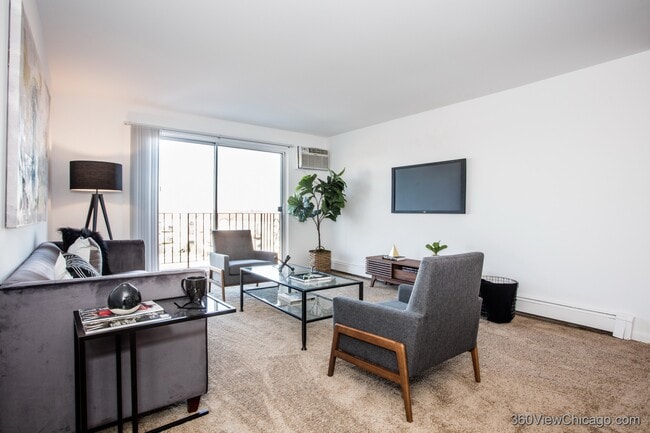Two Bedroom Livingroom