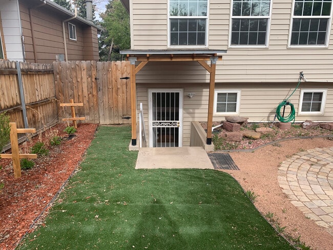 Entrada privada. - 5170 Saddle Dr Unidad Studio by UCCS