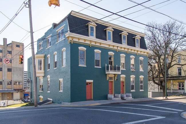 Photo - 202 Summit Ave Unit 1