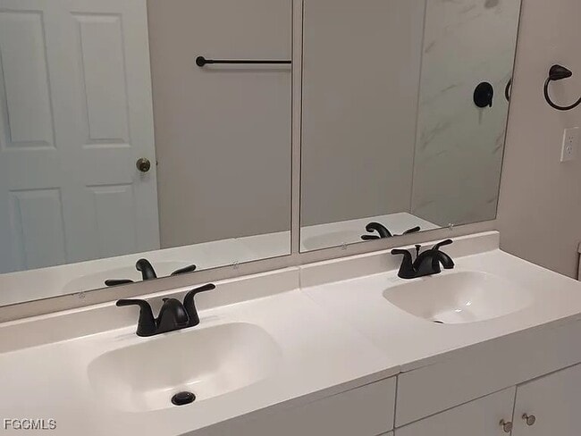 Photo - 1109 SE 5th Ct