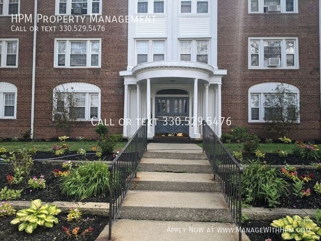 Building Photo - 3363 Warrensville Center Rd Unit GM-212