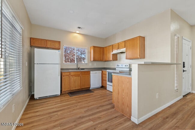 Photo - 9435 Stoney Creek Way