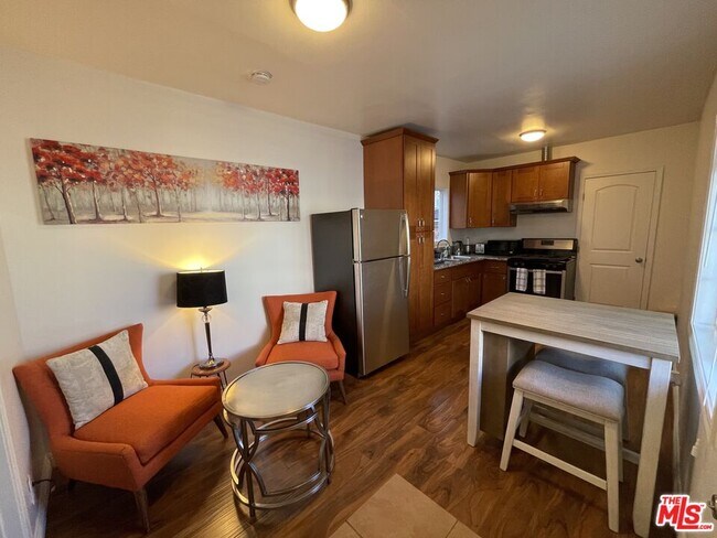 Photo - 1141 24th St