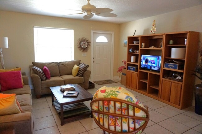 Photo - 1699 NE 23rd Terrace