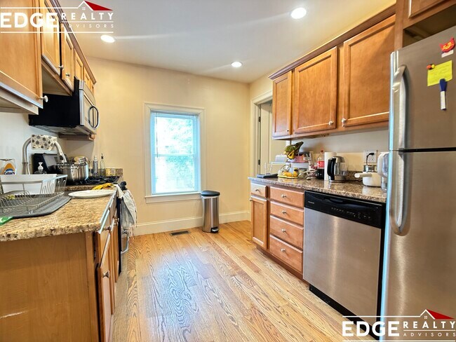 Photo - 19 Chestnut Hill Ave Condo