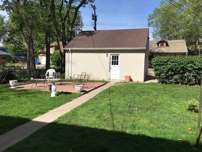 Photo - Spacious 1 Bedroom Apartment Near Downtown Sioux Falls!! Unit 3