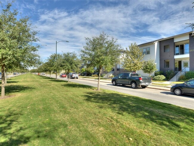 Photo - 4213 Berkman Dr
