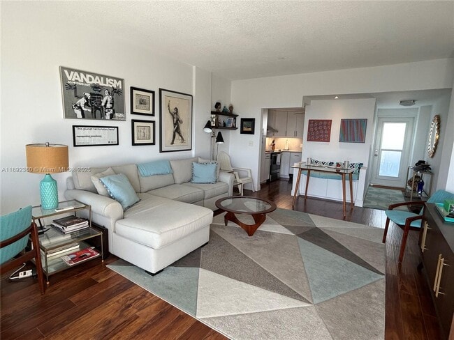 Photo - 2840 N Ocean Blvd Unidad 1008