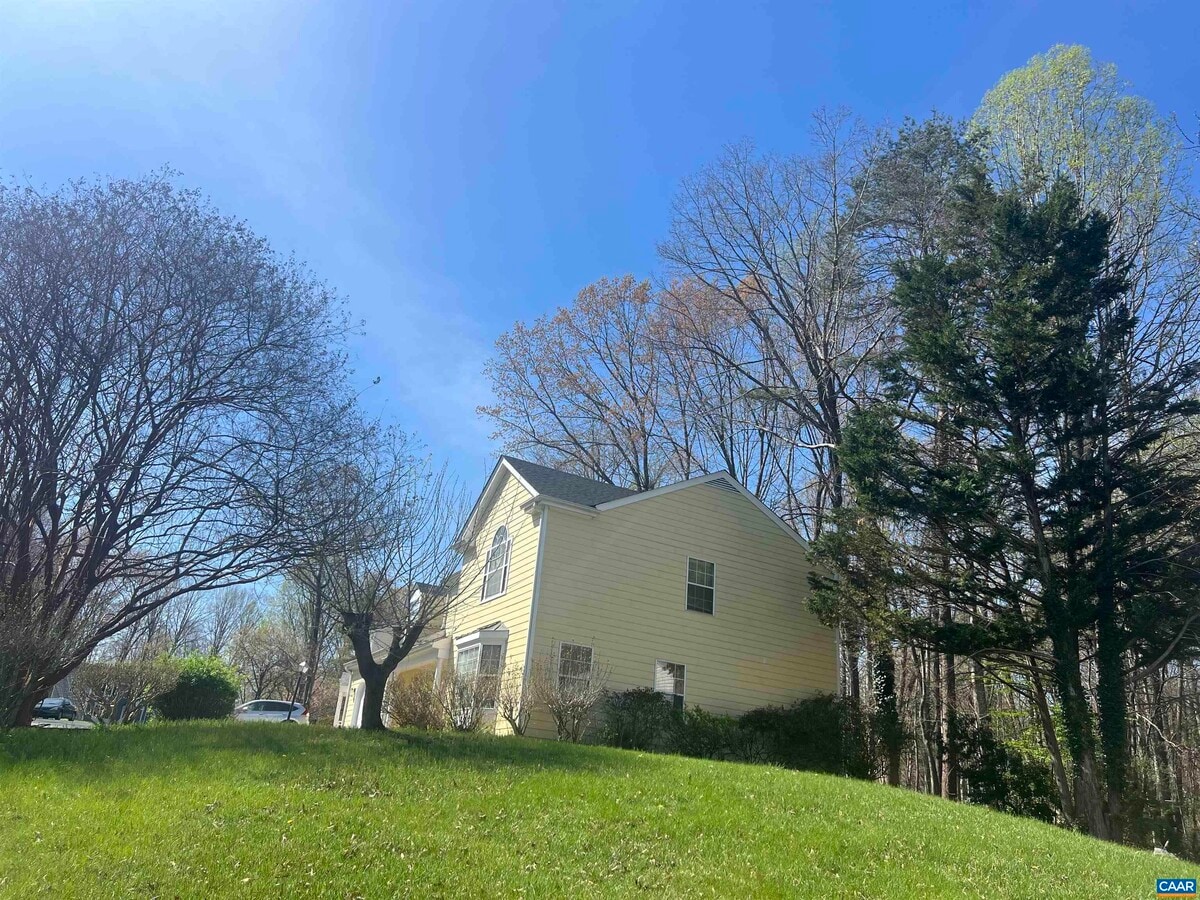 Photo - 901 Royer Dr