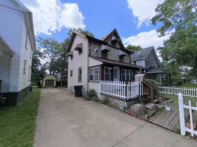 Photo - 2176 Stone St