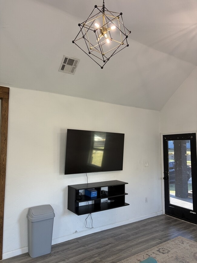 Photo - 1808 NW 8th St