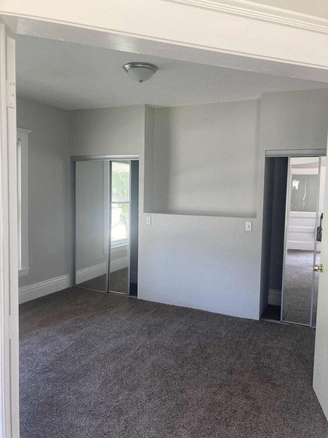 2191 Este 83 - 2191 East 83rd Cleveland, 44103