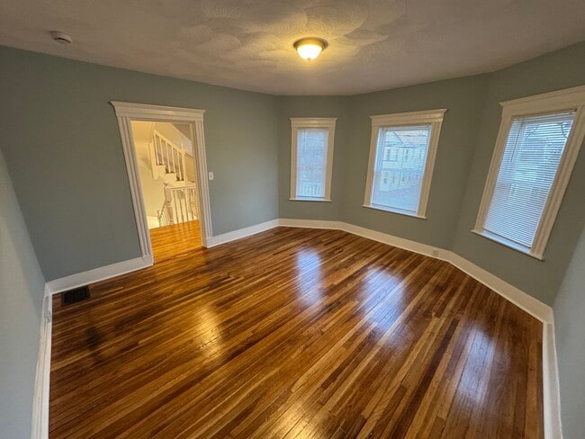 Photo - 35 Cameron Ave Unit 3