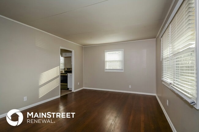 Photo - 2357 Englewood Ct