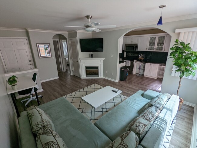 Sala de estar - 853 Thomas Ave Unidad Apt 3