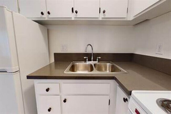 Photo - 12500 Culver Blvd