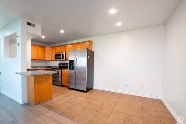 Building Photo - 125 S 1050 W Rental