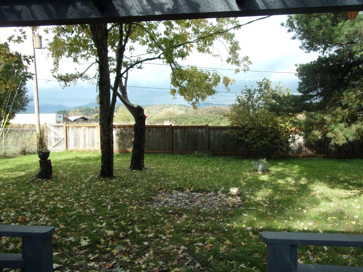 Photo - Single level pet friendly home