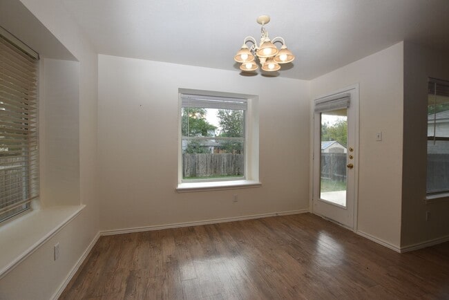 Photo - Minutes from Armadillo Den. Steps from the Good Life. Welcome to 78748