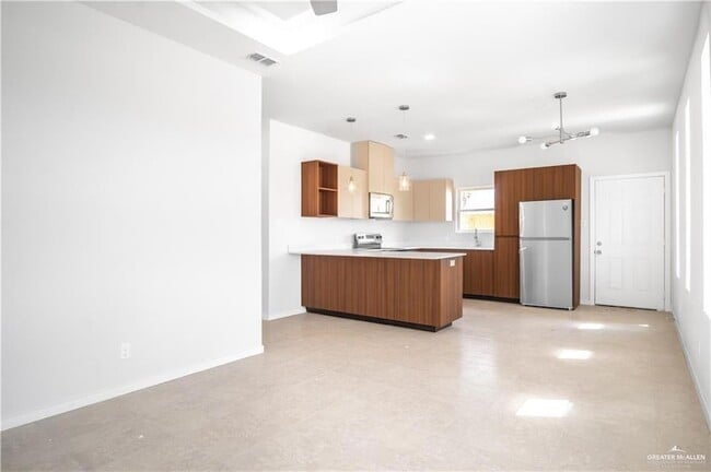 Photo - 700 N Alexandrite Ave Unit 1