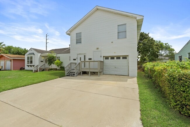 Photo - 5309 Perry Ave