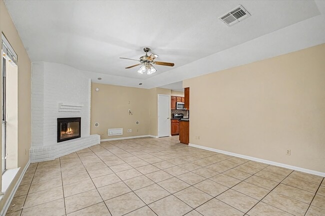 Photo - 7315 Foxside Ln