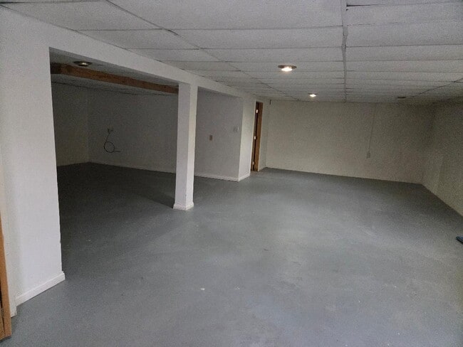 Photo - 720 Fraser St