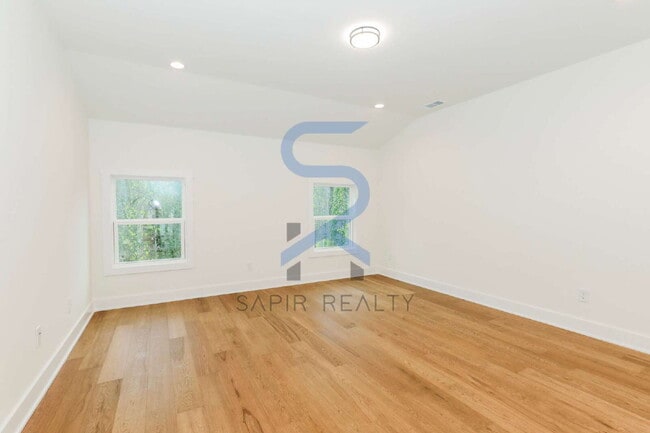 Photo - NEW LUXURY 5BR HOME | 10FT CEILINGS | NEAR LAKE LANIER | MOVE-IN READY