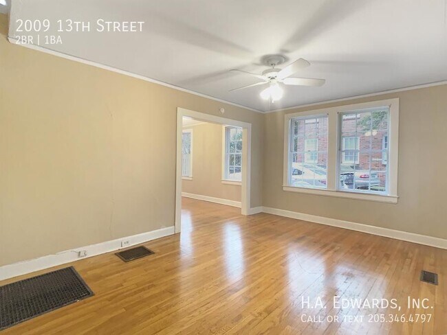 Photo - 2009 13th St