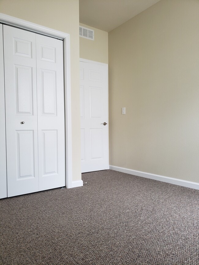 Photo - Grant Prairie Townhomes I & III