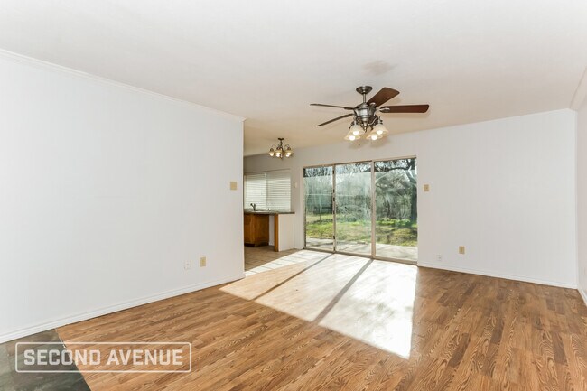 509 Southlake Dr