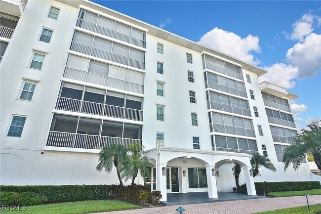 Building Photo - 1200 Gulf Shore Blvd N Unit 103 Rental