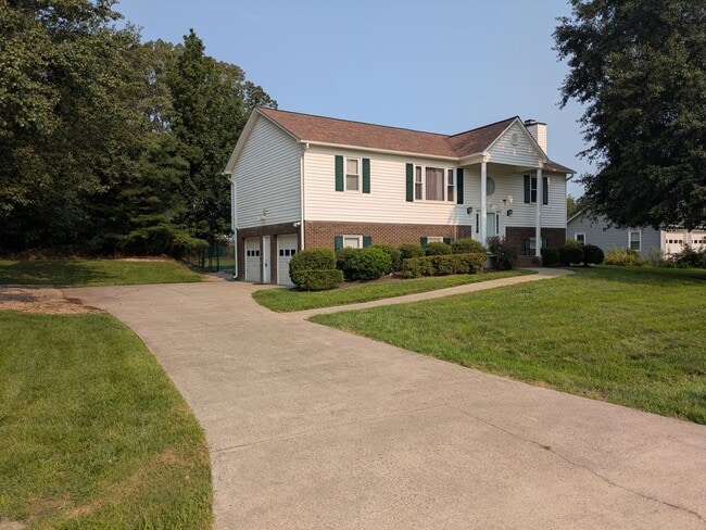 Photo - 6008 Yeaton Glen Dr