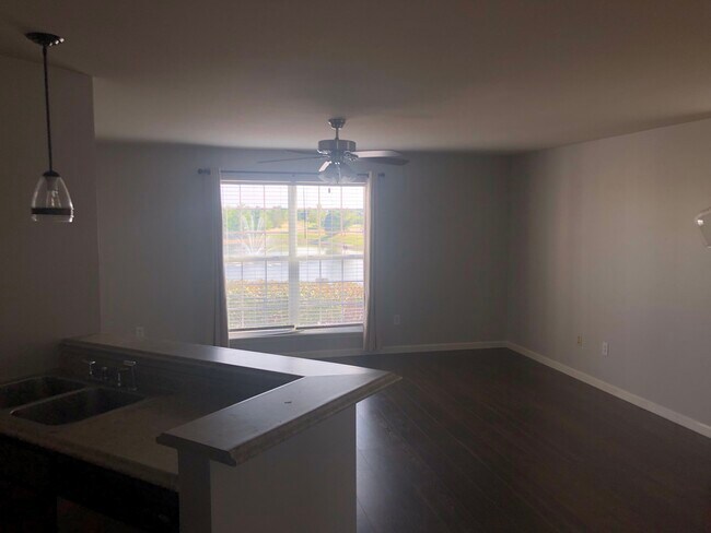 Front View - 709 Tower Grove Dr Unit A